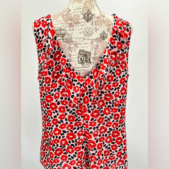 CABI Red, white & navy Flipside Floral ruffle back tank size L - Picture 5 of 13